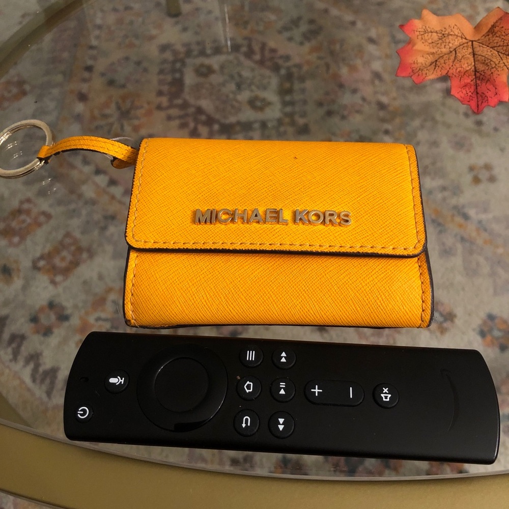 Michael kors wallet card holder